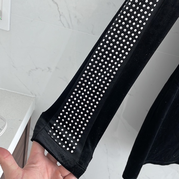 Forever 21 Velvet Studded dress - Picture 4 of 6